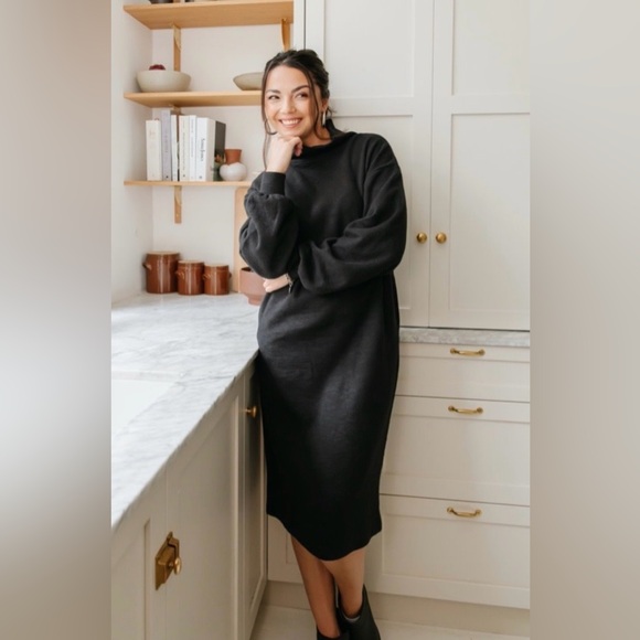 Smash + Tess Dresses & Skirts - Smash + Tess The Sweater Dress Black Cozy  Midi Mockneck Dress Medium